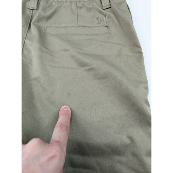 Under Armour Khaki Golf Shorts - Picture 2 of 4